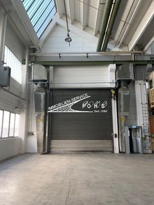 Lagerhalle 1.070 m² Rolltor