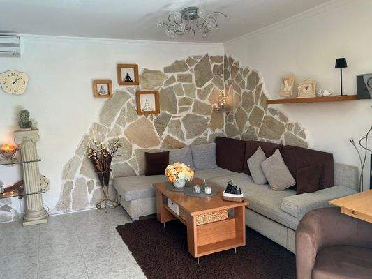 Gemütlicher Sitzbereich im Wohnzimmer