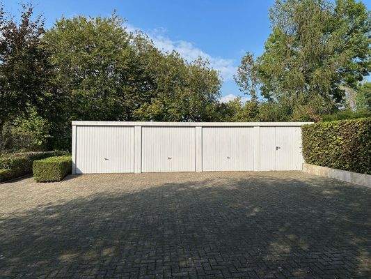 Garagen und Geräteraum