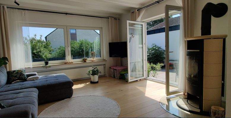 EG WZ m. Kaminofen.jpg