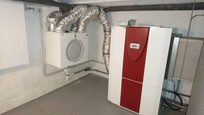 22 Keller Lüftung Wärmepumpe (1).JPG
