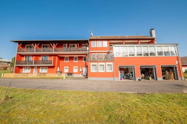 Bornweg 15/16 – 54668 Holsthum