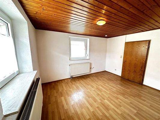 großes Schlafzimmer/ Wohnzimmer EG