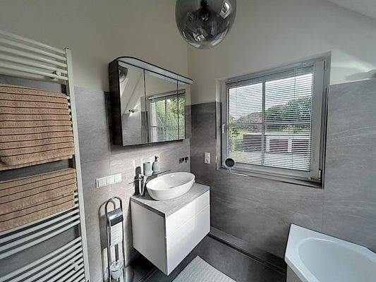 OG hochwertige Badelemente