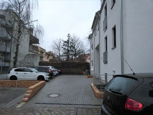 Parkplatz direkt vor dem Hauseingang