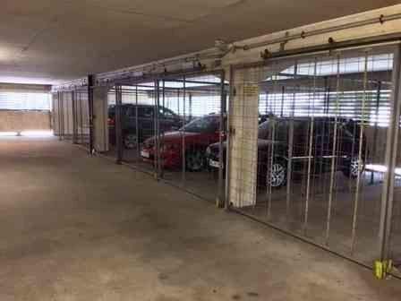 Ratingen Garage, Ratingen Stellplatz