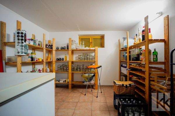 ...Platz für Vorräte, ...