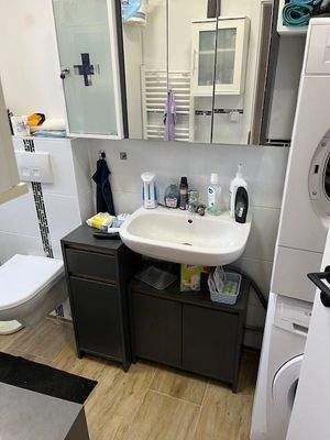 ELW-Bad (WM-, Trockner-Anschl.)