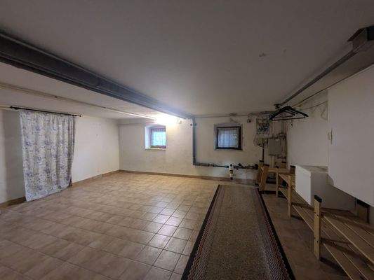 Extraraum Keller.MP.jpg
