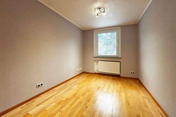 Schlafzimmer, Ankleide oder Büro