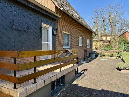 Rückwärtige Seitenansicht des Hauses