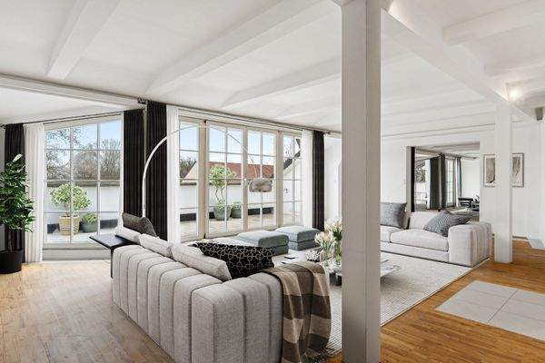 Lichtdurchflutetes Loft-Schlafzimmer mit Einrichtungsvorschlag