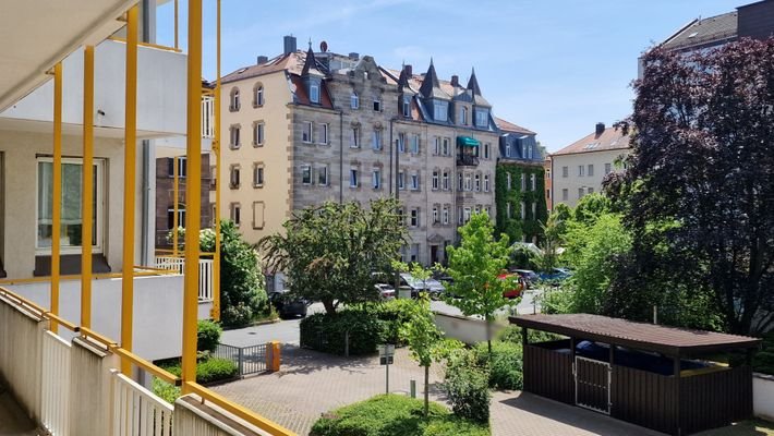 Repräsentative Büroräume mit Balkon