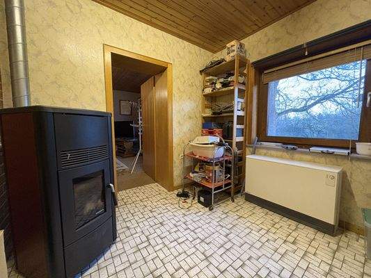 Waschküche mit Pelletofen