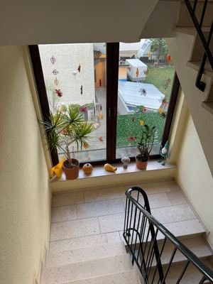 Eingangsflur und Treppe