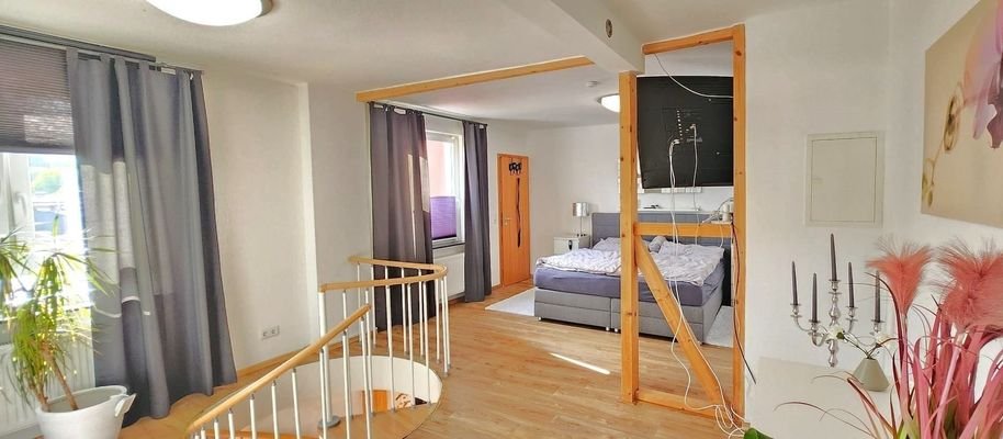 MAISONETTE-WOHNUNG 1.OG