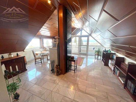 Studio mit Loggia DG