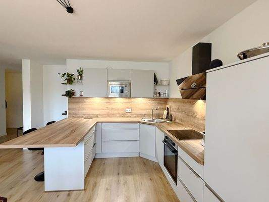 Einbauküche (kann erworben werden)