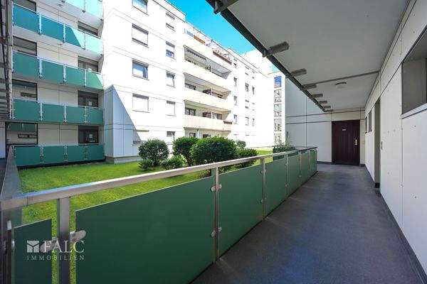 Zugang zur Wohnung Blick Innenhof