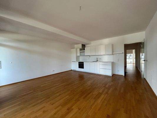 mit neuwertiger Küche