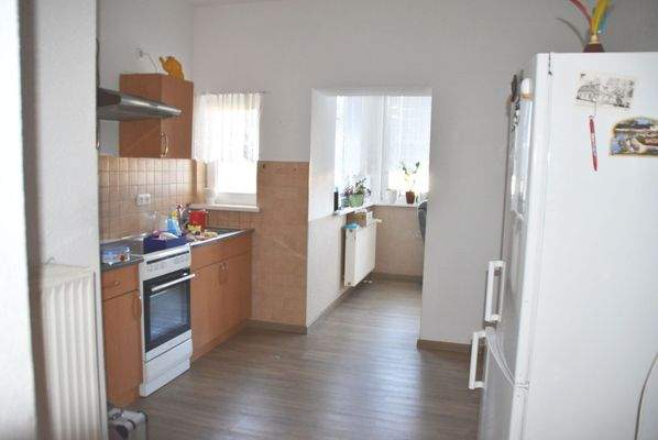 Küche mit Loggia im EG