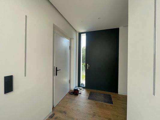 Eingang + Zugang Aufzug