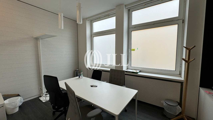 Innenansicht Vordergebäude - J