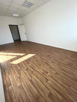 Kleiner Raum andere Perspektive.jpg