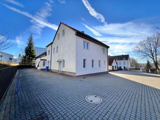 Rückansicht Gebäude