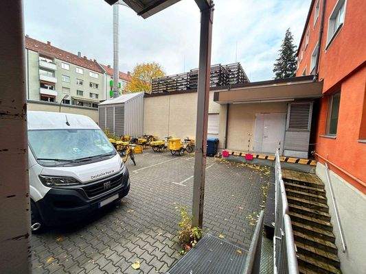 Innenhof - Stellplätze.jpg