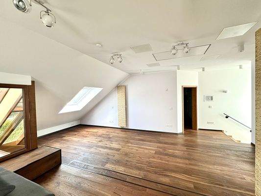 1. OG Galerie - Büro 