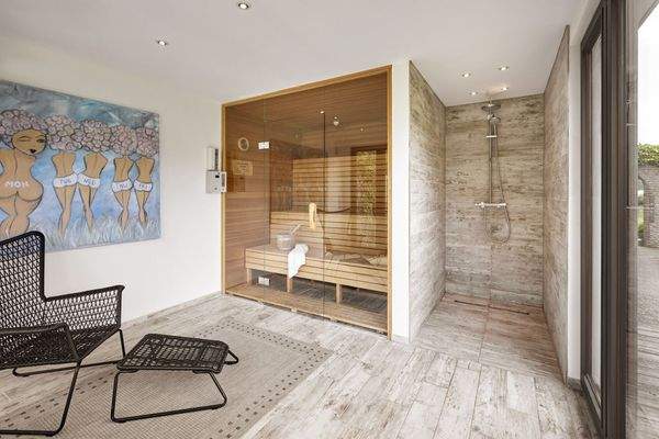 Garten-Sauna mit Gartenblick