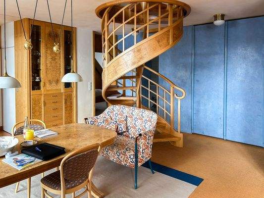 Maisonette Holzwendeltreppe