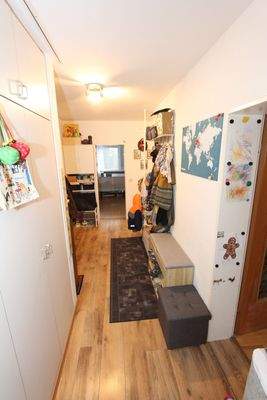 ... Willkommen in der Wohnung ...