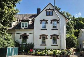 Herzlich willkommen, Haus vorn