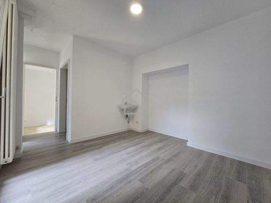 Durchgangszimmer zu Zimmer 4