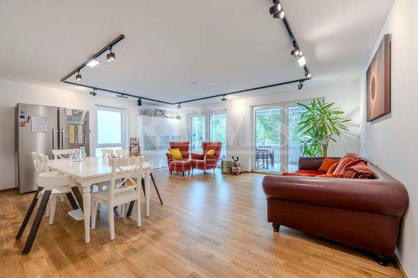 Wohn- und Essbereich