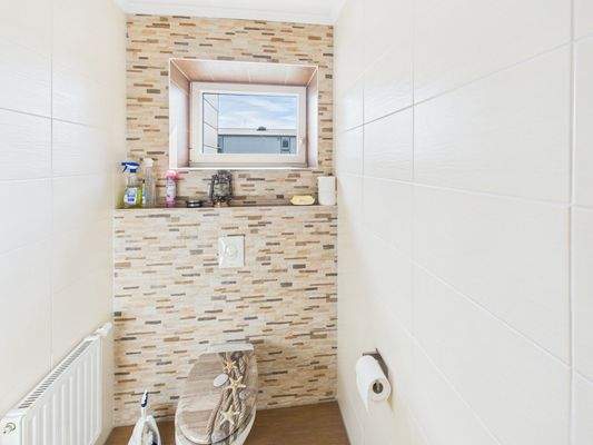 CAM03784G0-PR0089-STILL009