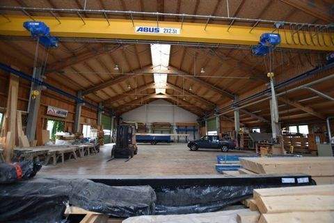 Neumarkt-Sankt Veit Halle, Neumarkt-Sankt Veit Hallenfläche