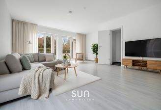 LICHTDURCHFLUTETER WOHNBEREICH (visualisiert)