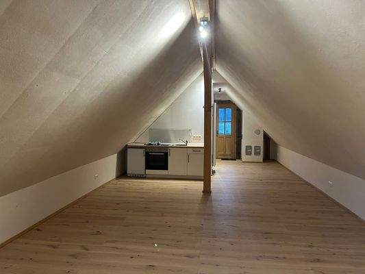Dachwohnung mit Holzboden