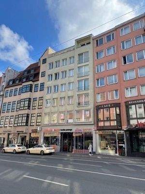 Karlstr. Fensterfront  I. OG über Buchler Passage