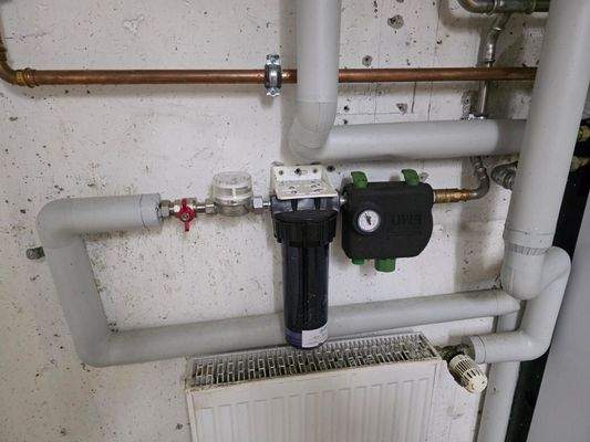 Wasseraufbereitungsanlage zur Enthärtung, Entsalzung und pH-Wert-Stabilisierung