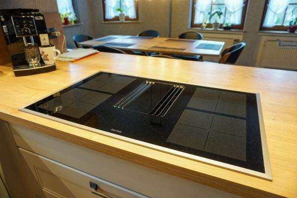 Kochfeld mit integriertem Dunstabzug OG