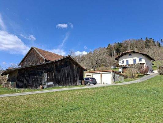 mit Buldoggarage, Garagen ...