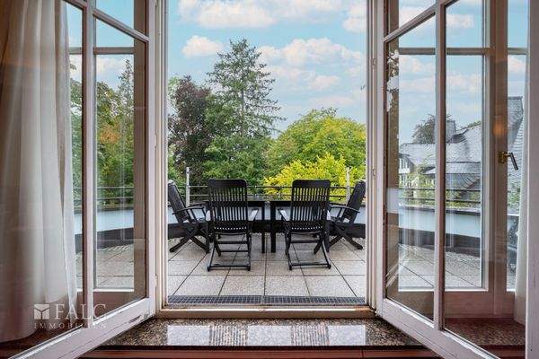 Balkon mit Blick ins Grüne