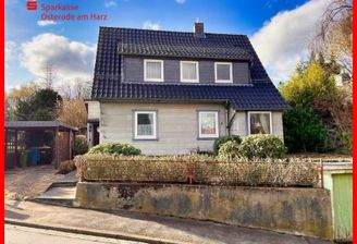 Hausansicht von der Straße