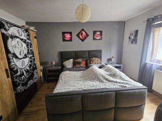 Schlafzimmer 1 im EG