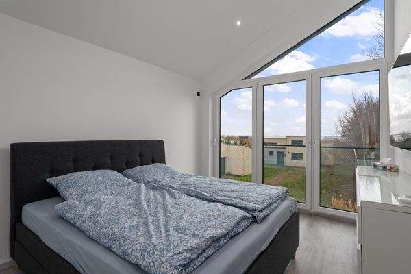 Erstes Schlafzimmer im Dachgeschoss (13,10m²)