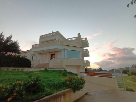 Große Villa mit herrlichem Blick in Akrotiri